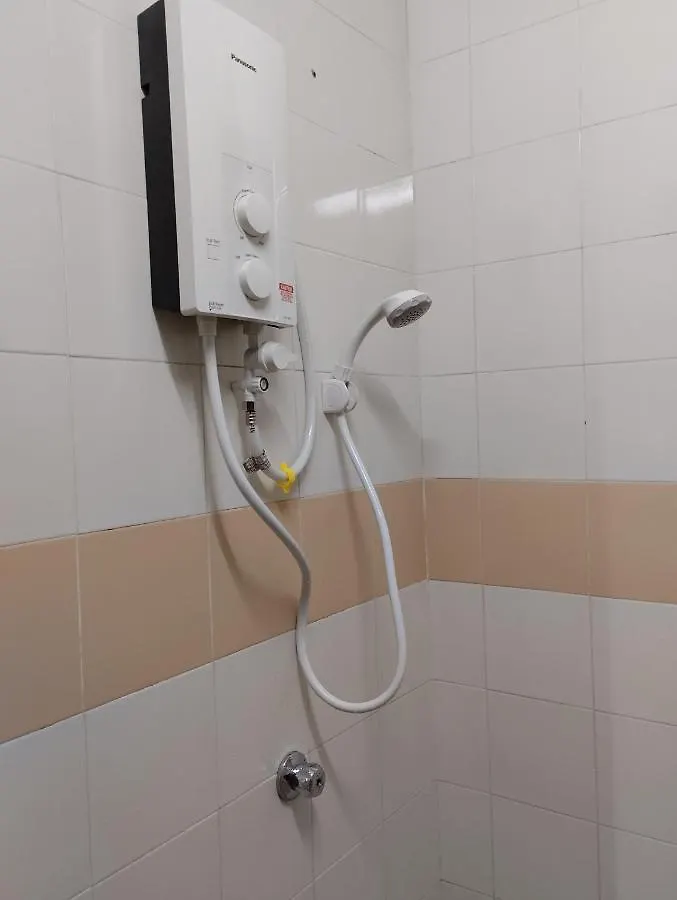 Apartment Muslim Homestay Haziqah Subang Bestari Kampong Paya Jaras Dalam Malaysia